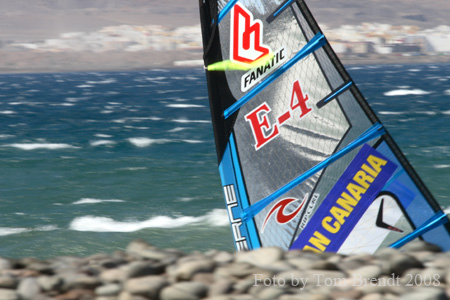 Pozo Nayra on the rocks